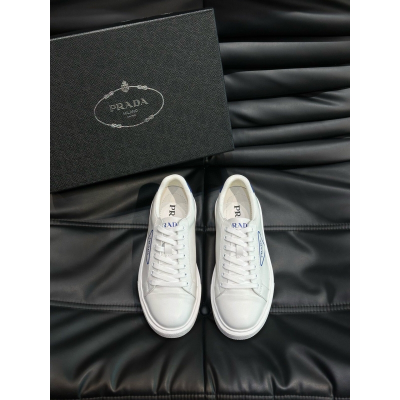 Pra*a sneakers
